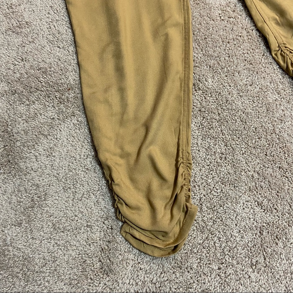 Pants - Picture 2 of 5